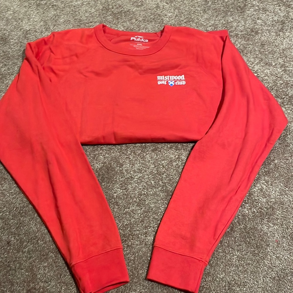 Mistwood golf club.  CREWNECK sweater